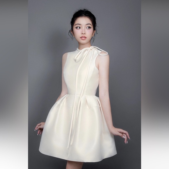 Giana Pearl Mini Dress - Picture 3 of 6